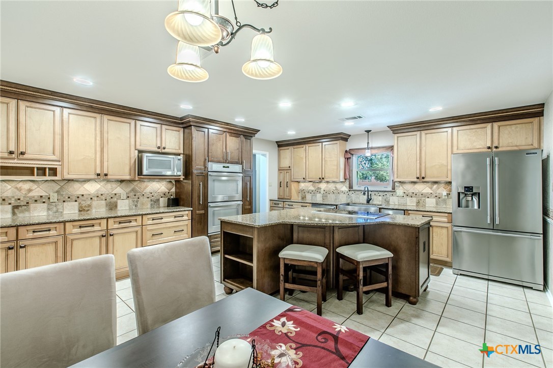 main property photo 9