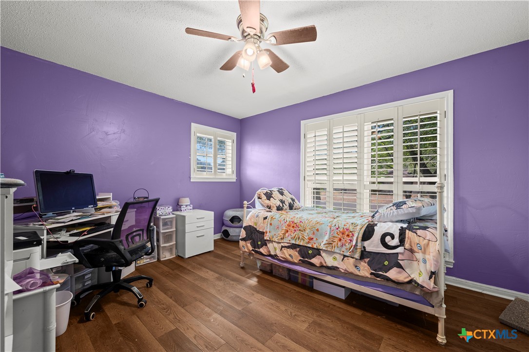 main property photo 16