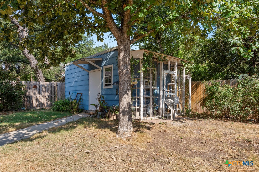 main property photo 33