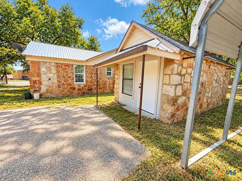 main property photo 21