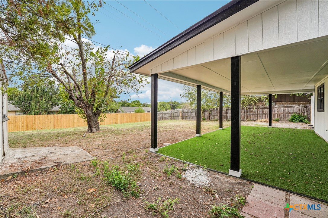 main property photo 10