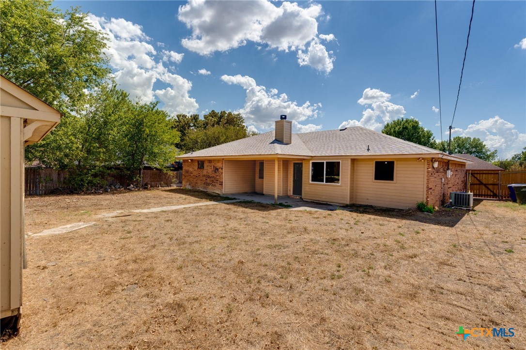 main property photo 11