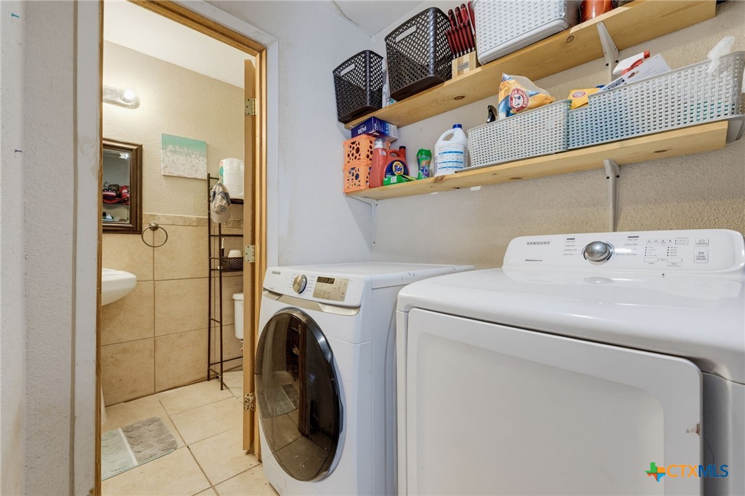 main property photo 10