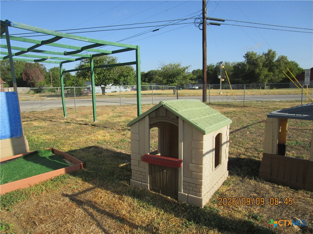 main property photo 33