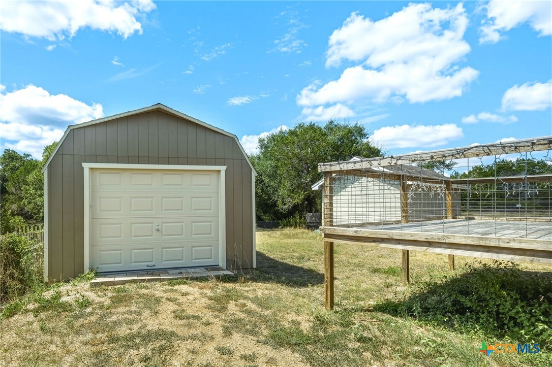 main property photo 27
