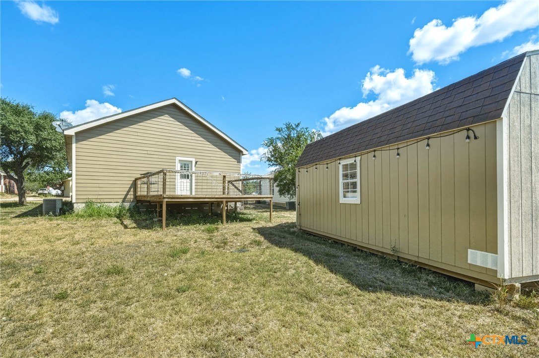 main property photo 28