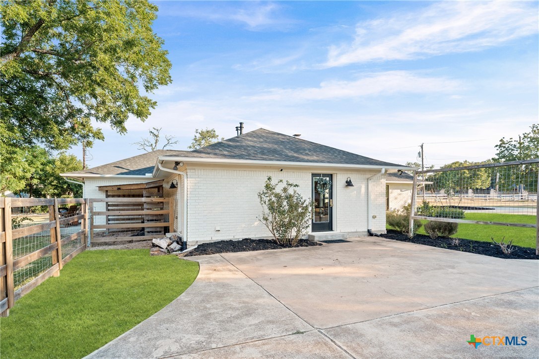 main property photo 42