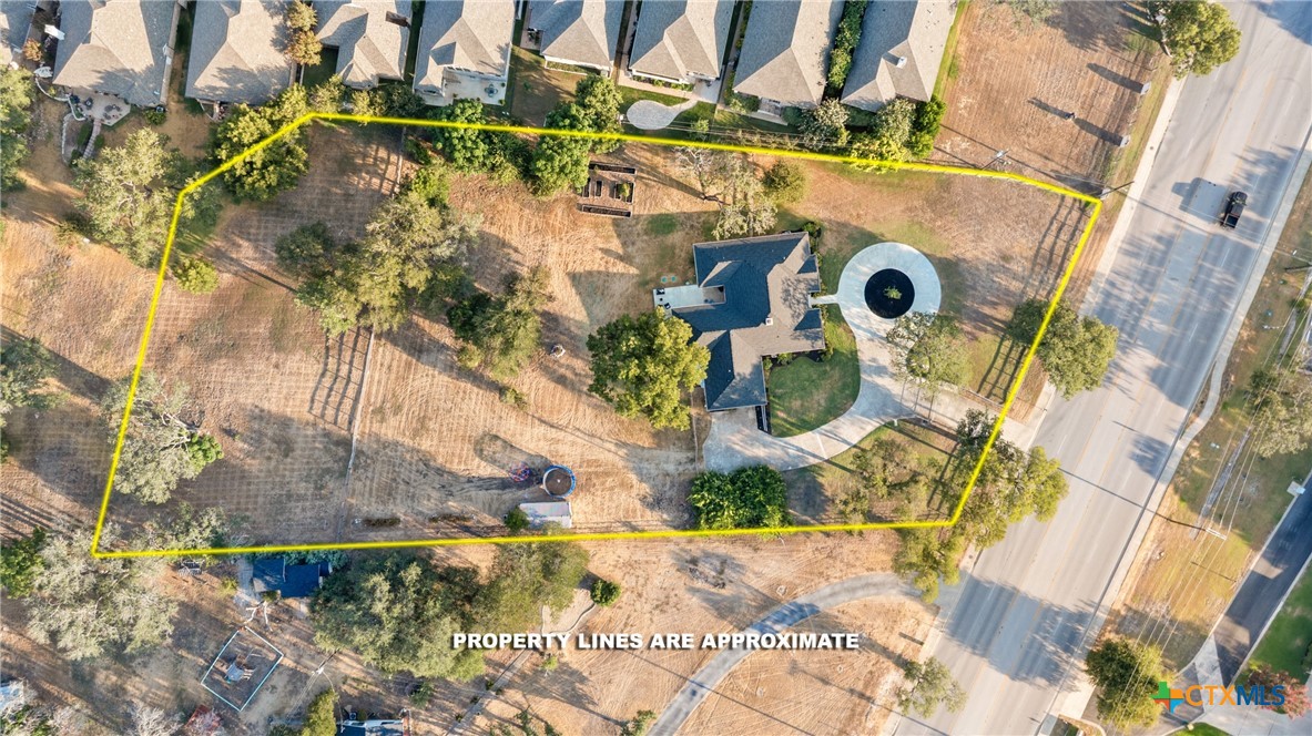 main property photo 45