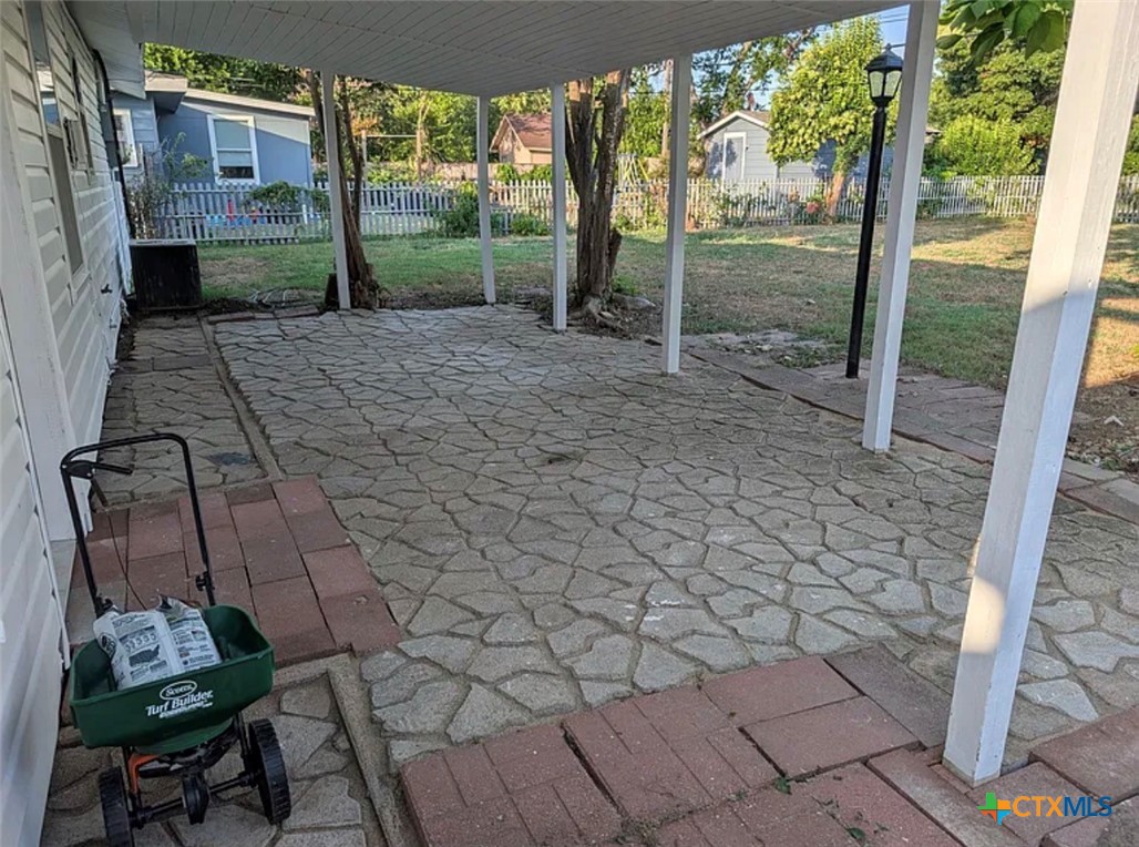 main property photo 12