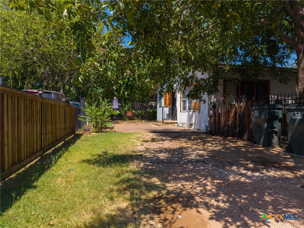 main property photo 6