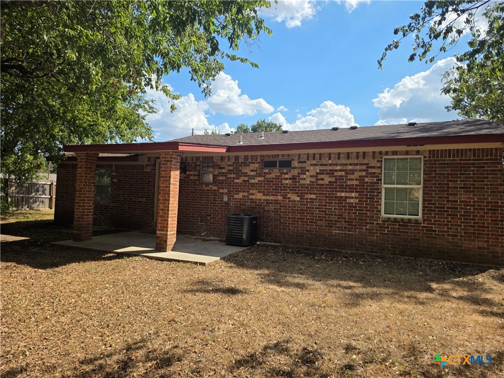 main property photo 9