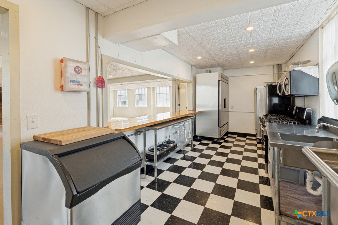 main property photo 15