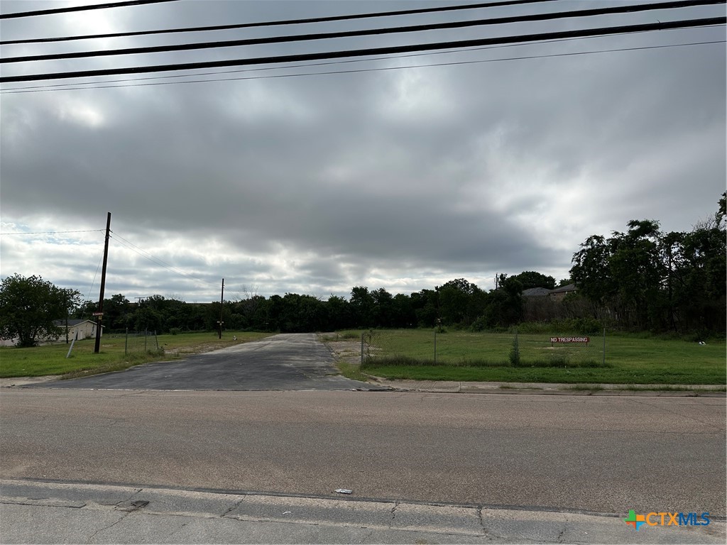 main property photo 6