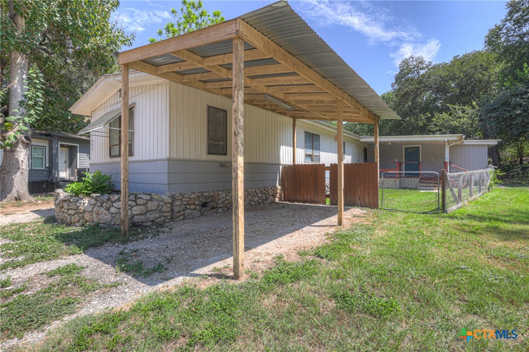 main property photo 19
