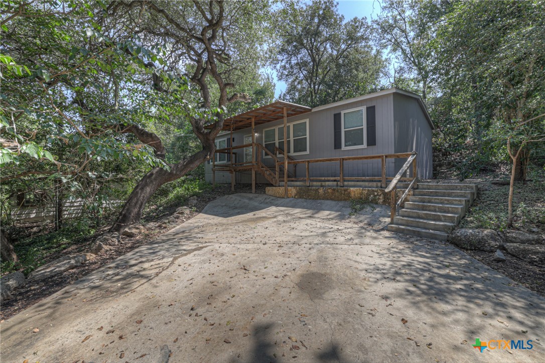 main property photo 23