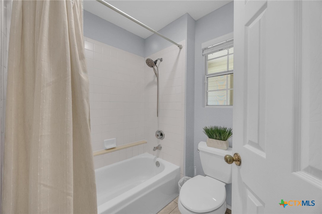 main property photo 7