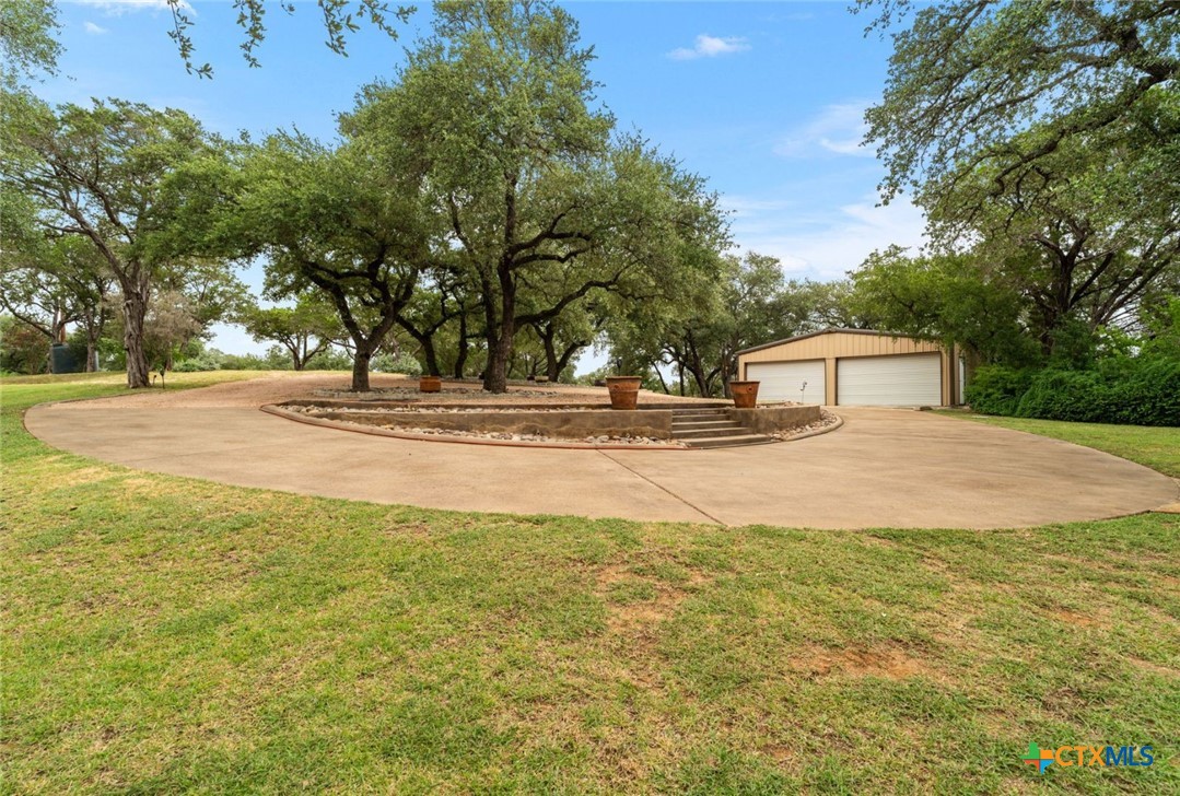 main property photo 9