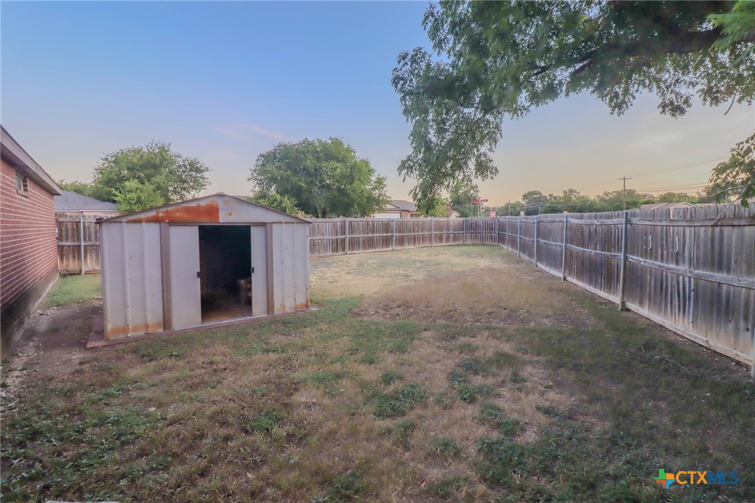 main property photo 34