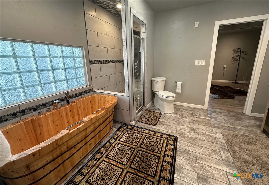 main property photo 15