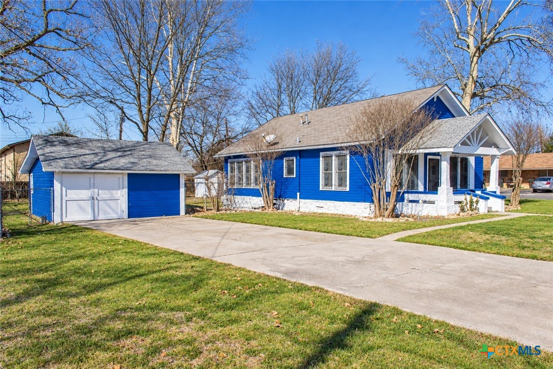 main property photo 4