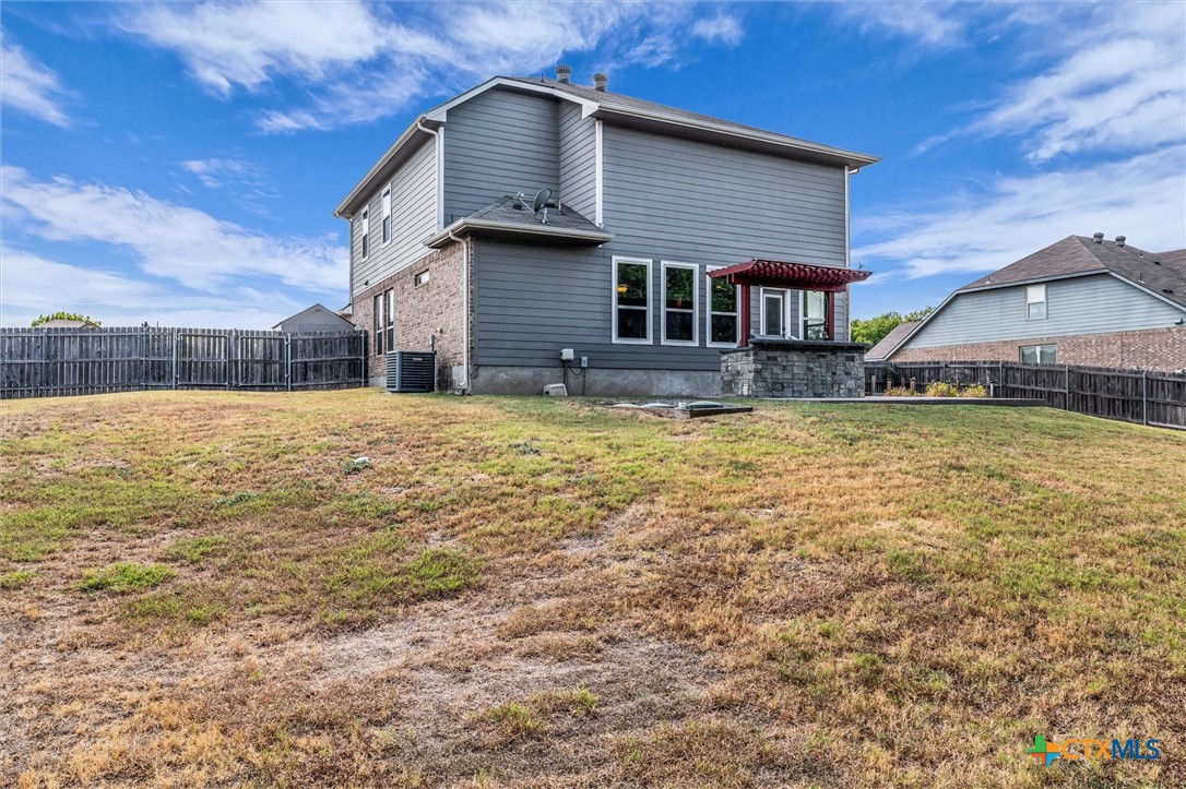 main property photo 35