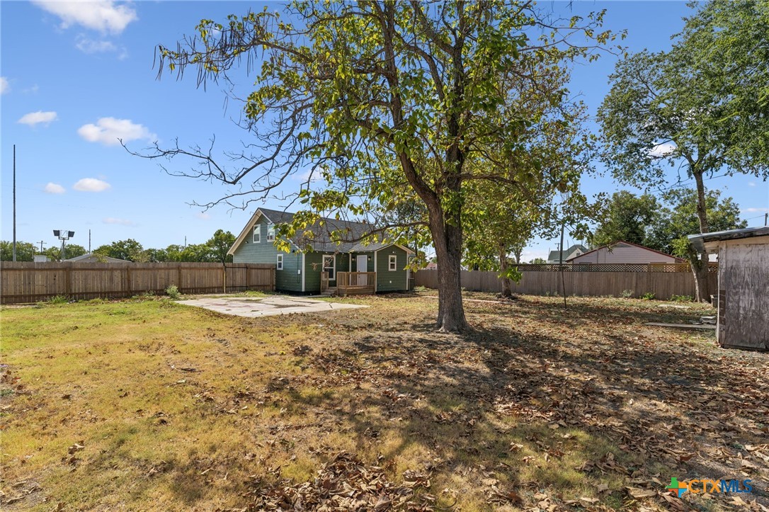 main property photo 32