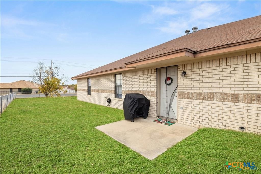 main property photo 12