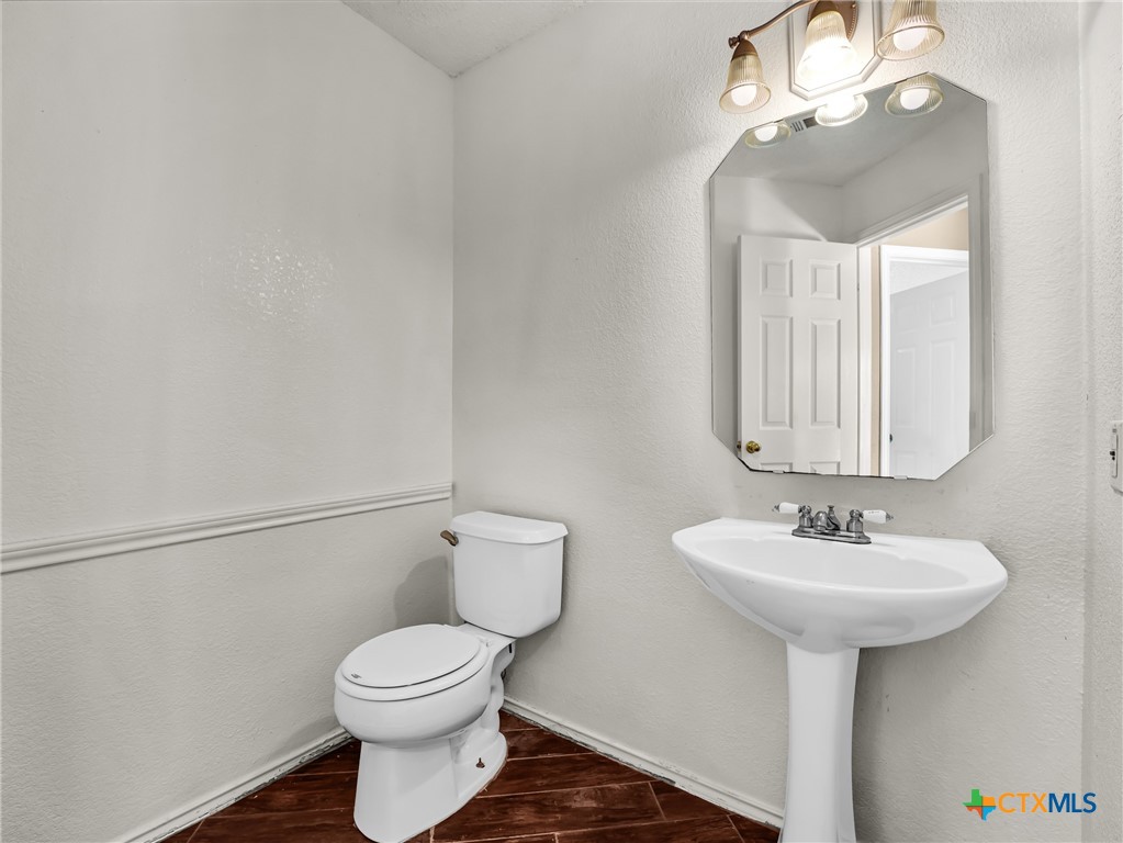 main property photo 13