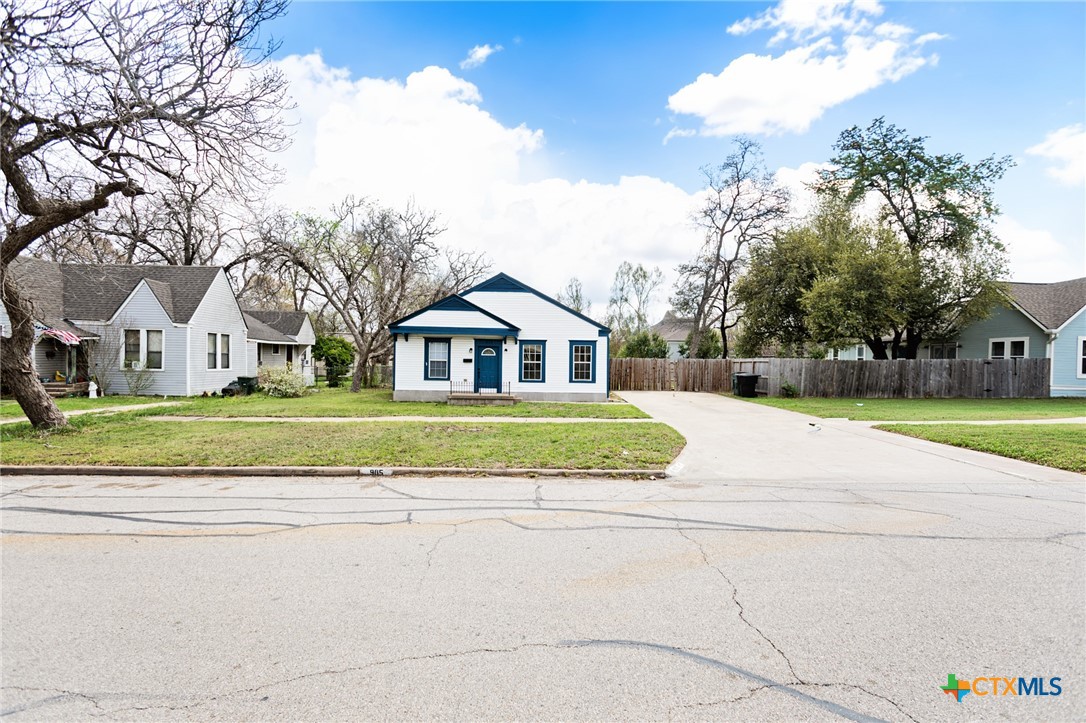 main property photo 3