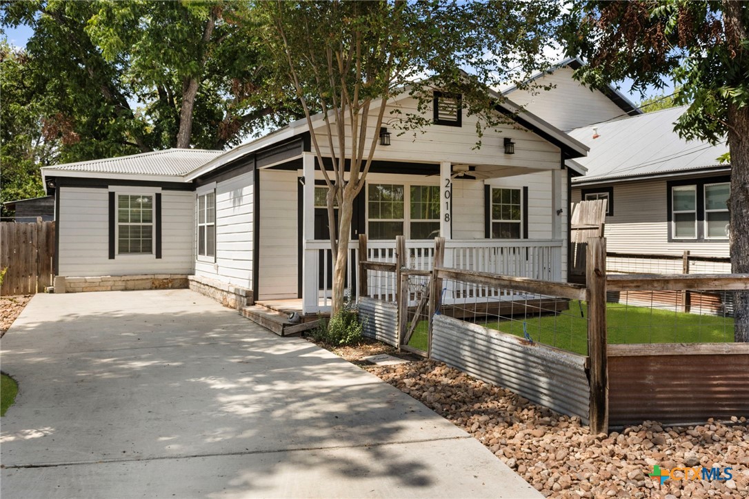 main property photo 1