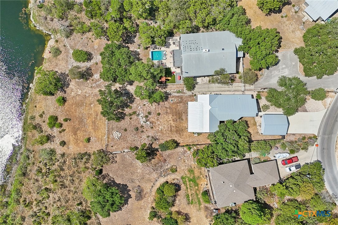 main property photo 38