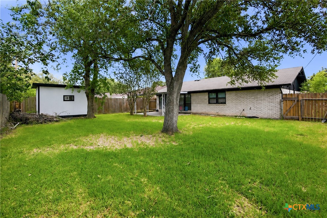 main property photo 20