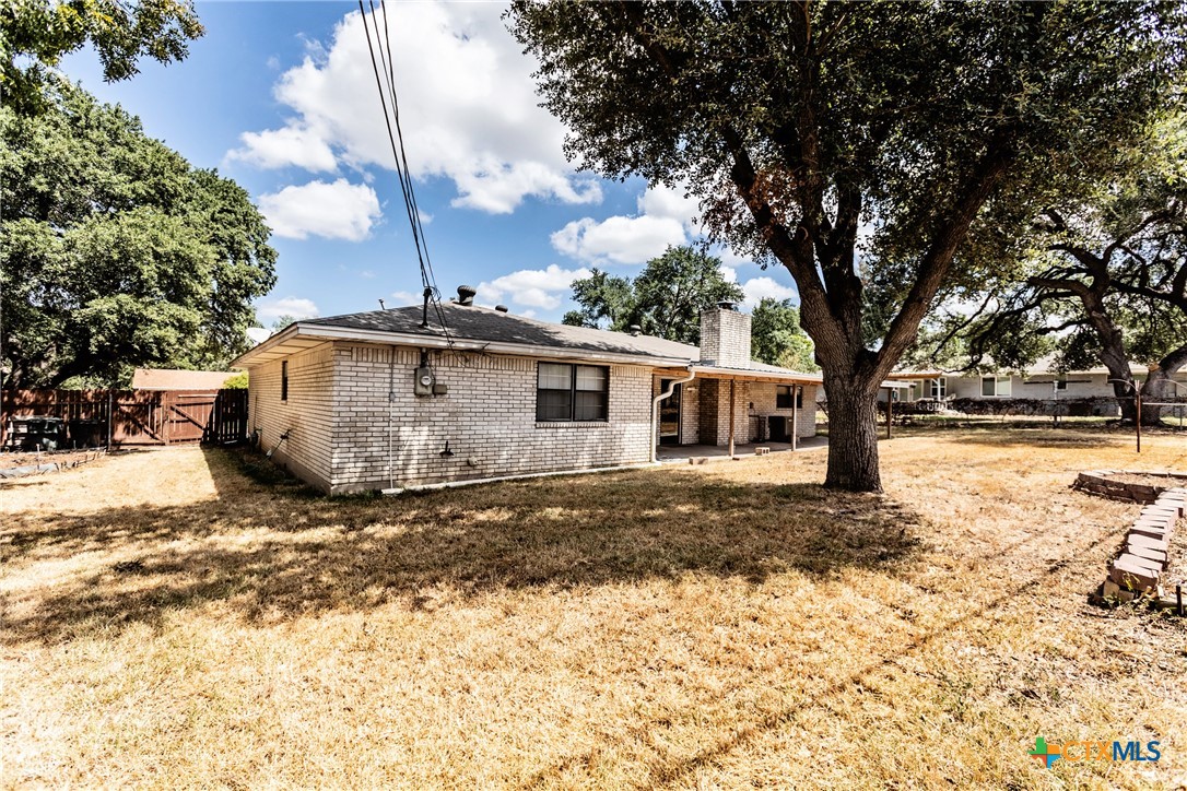main property photo 36