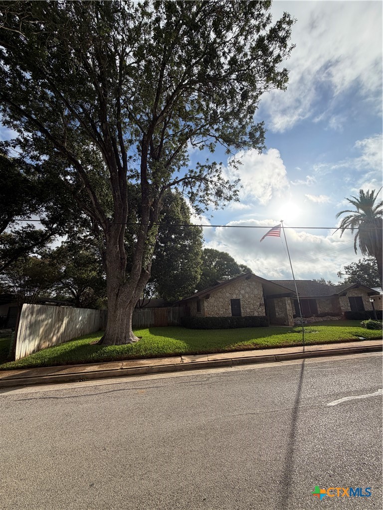 main property photo 15