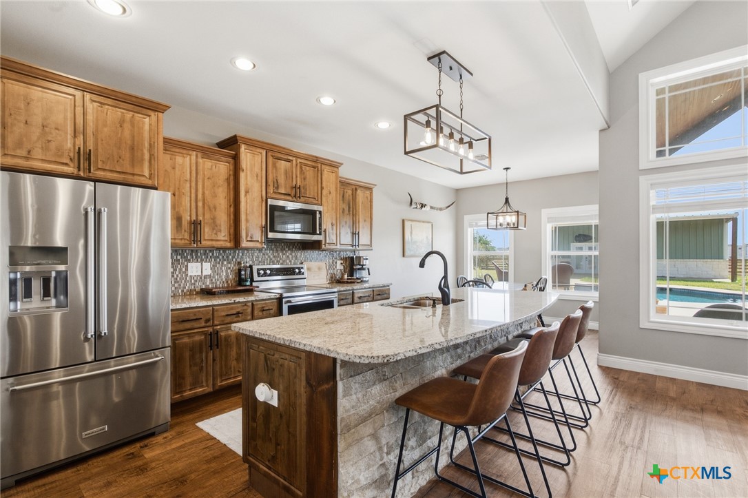 main property photo 15
