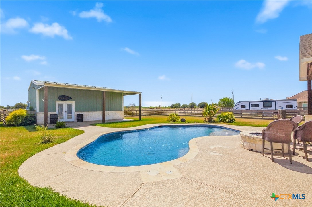 main property photo 31