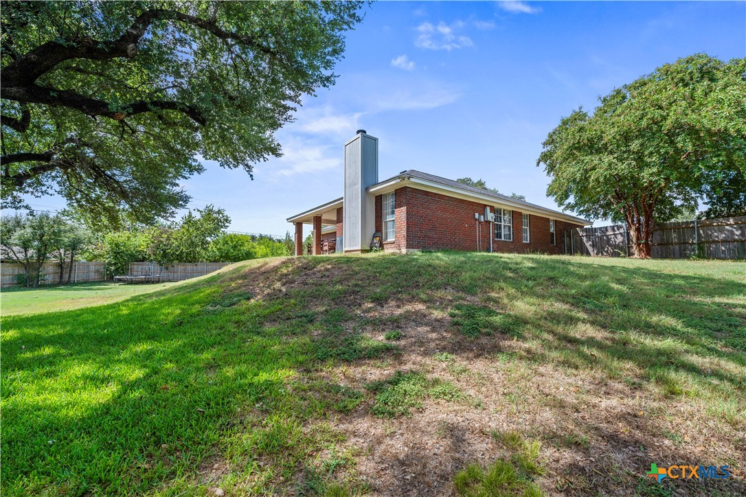 main property photo 32