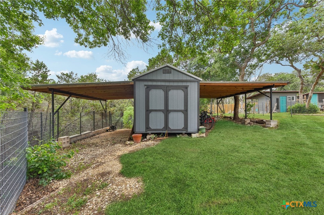 main property photo 33