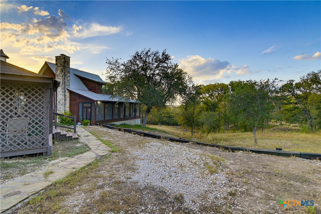 main property photo 38