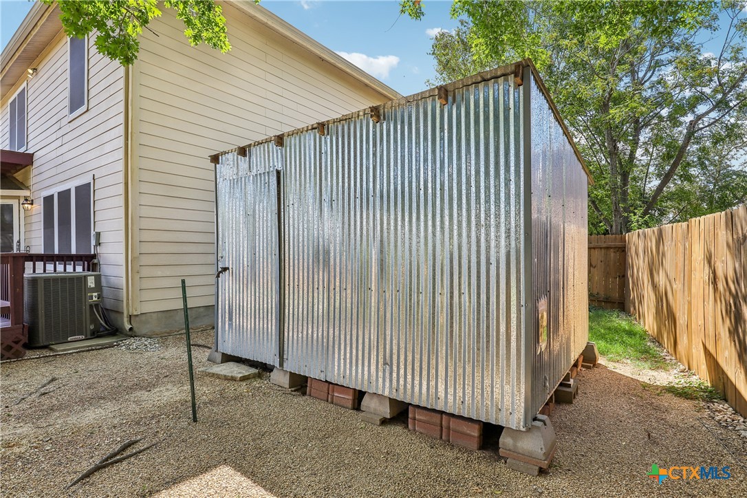 main property photo 34
