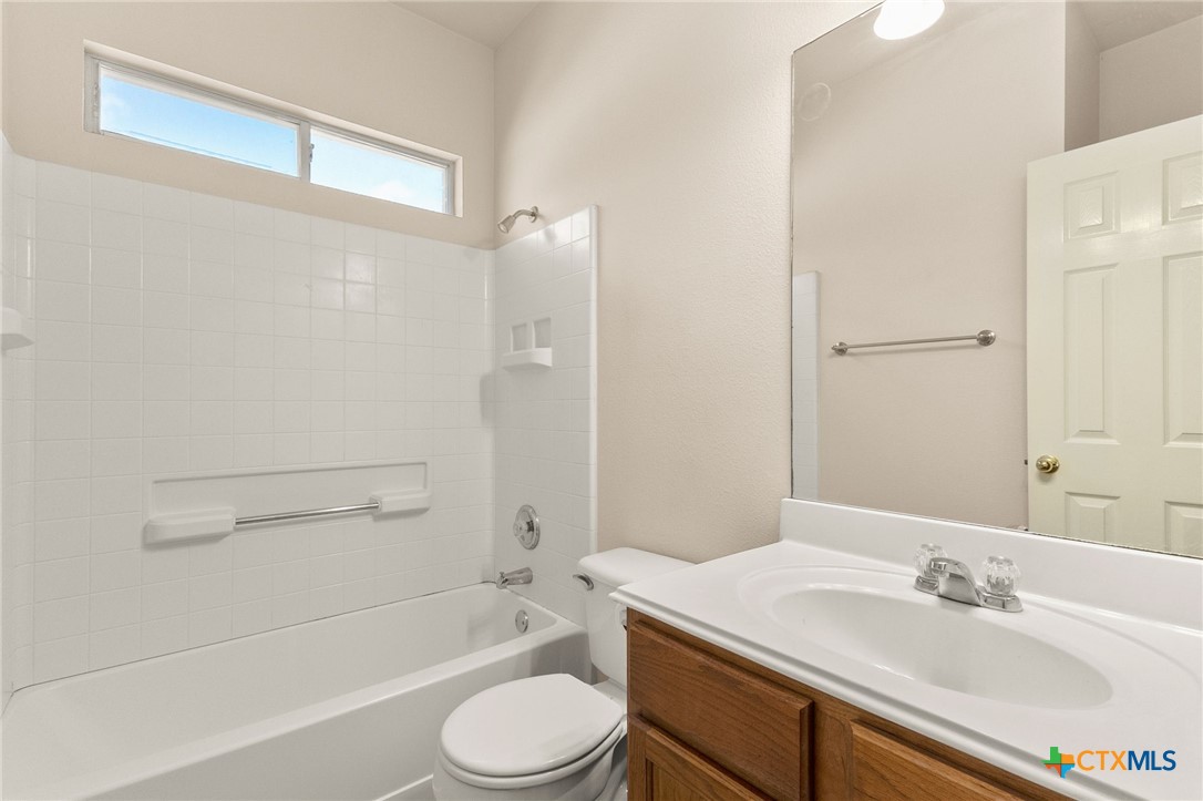 main property photo 12