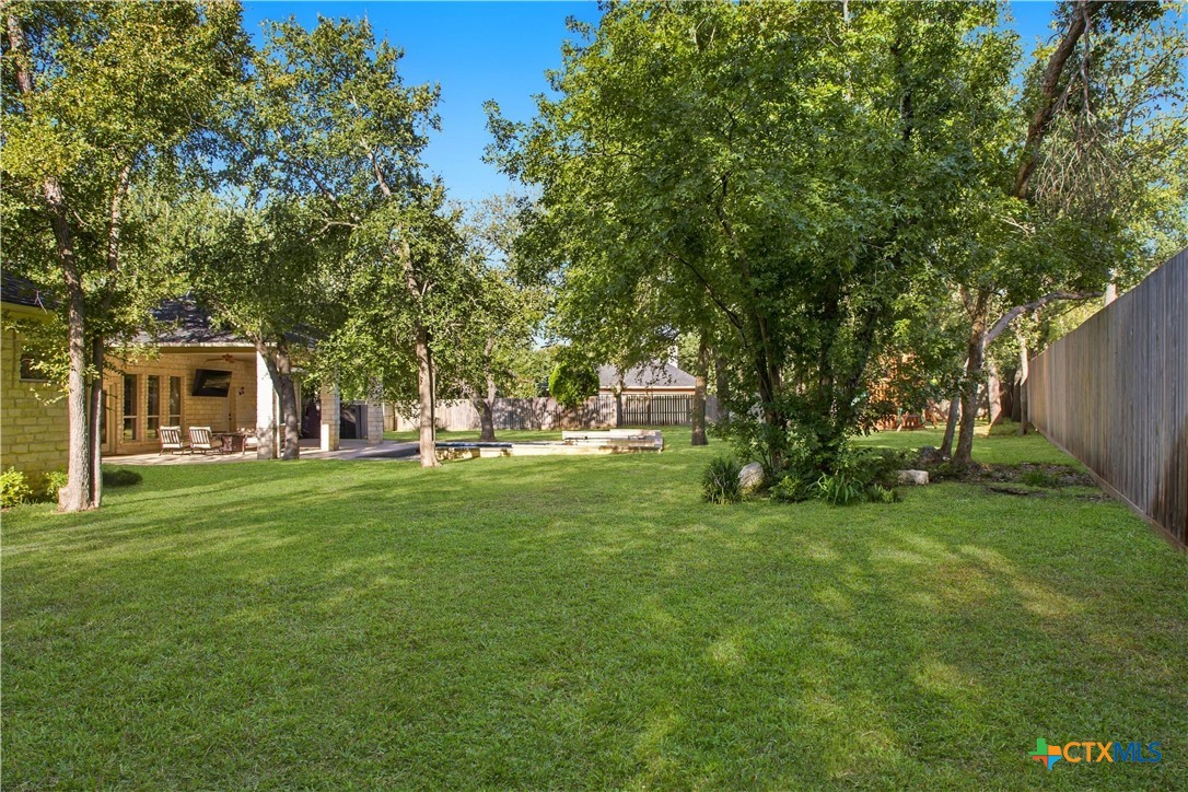 main property photo 37