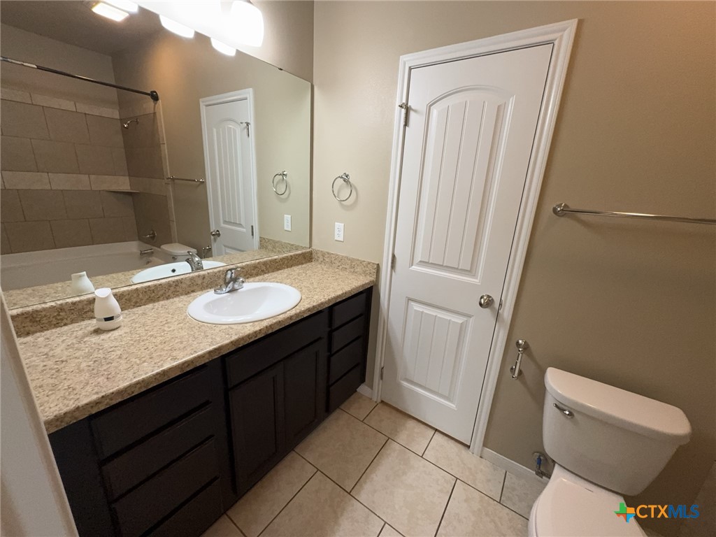 main property photo 16