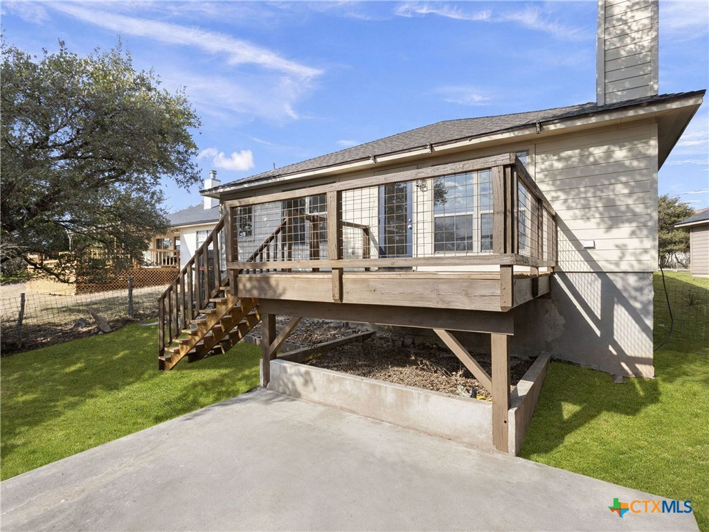 main property photo 23