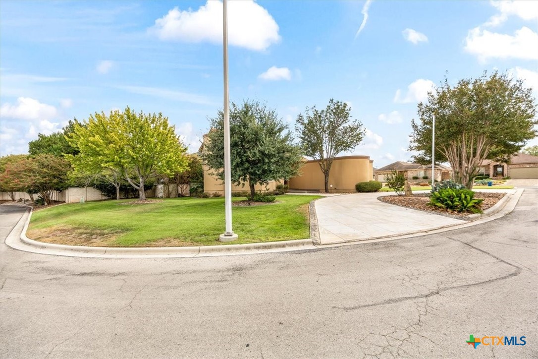 main property photo 6