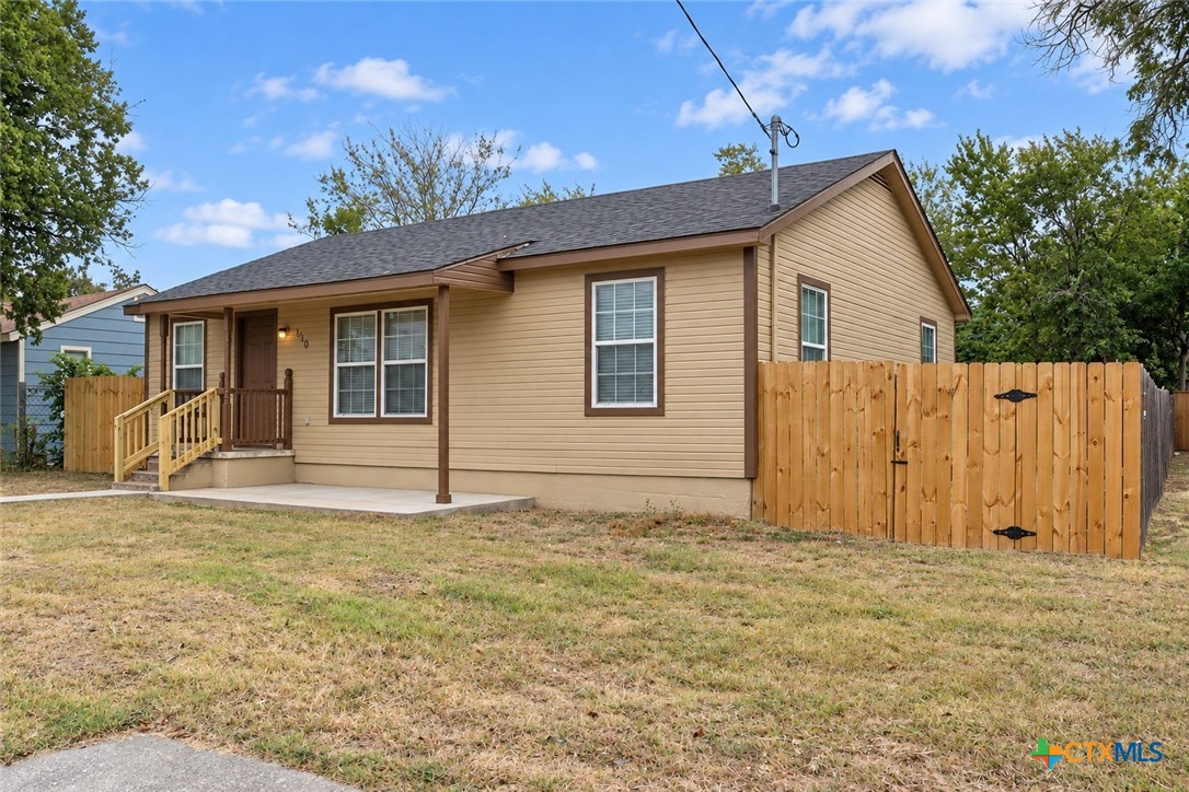 main property photo 2