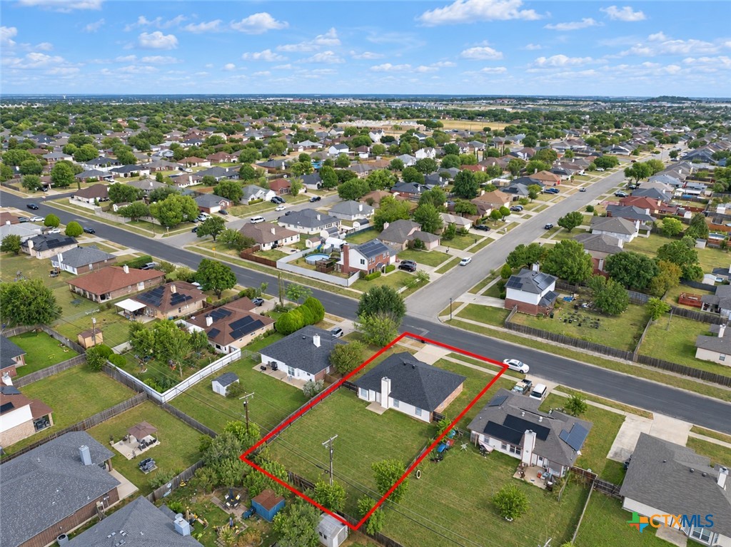 main property photo 28