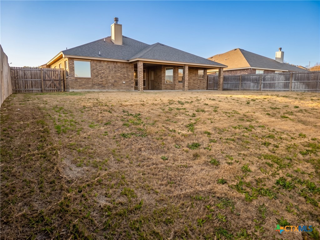 main property photo 10