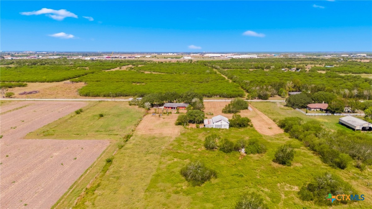 main property photo 31