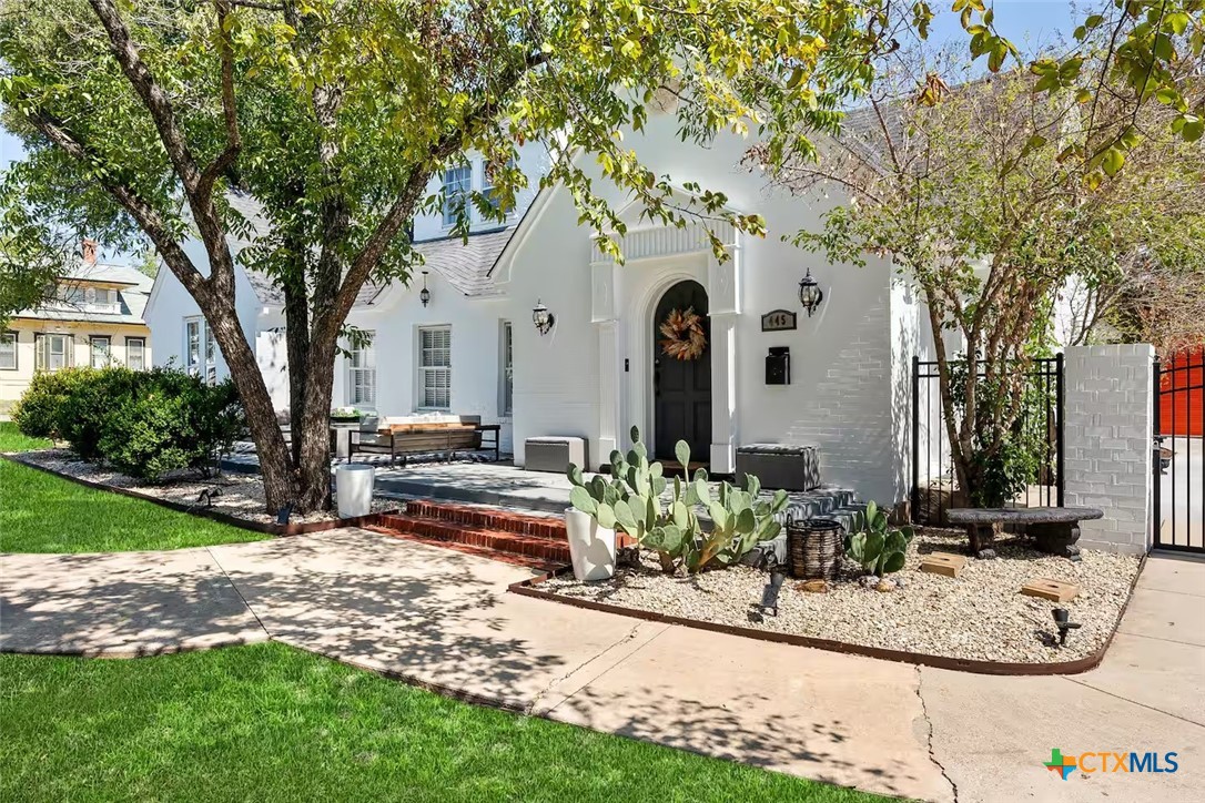 main property photo 24